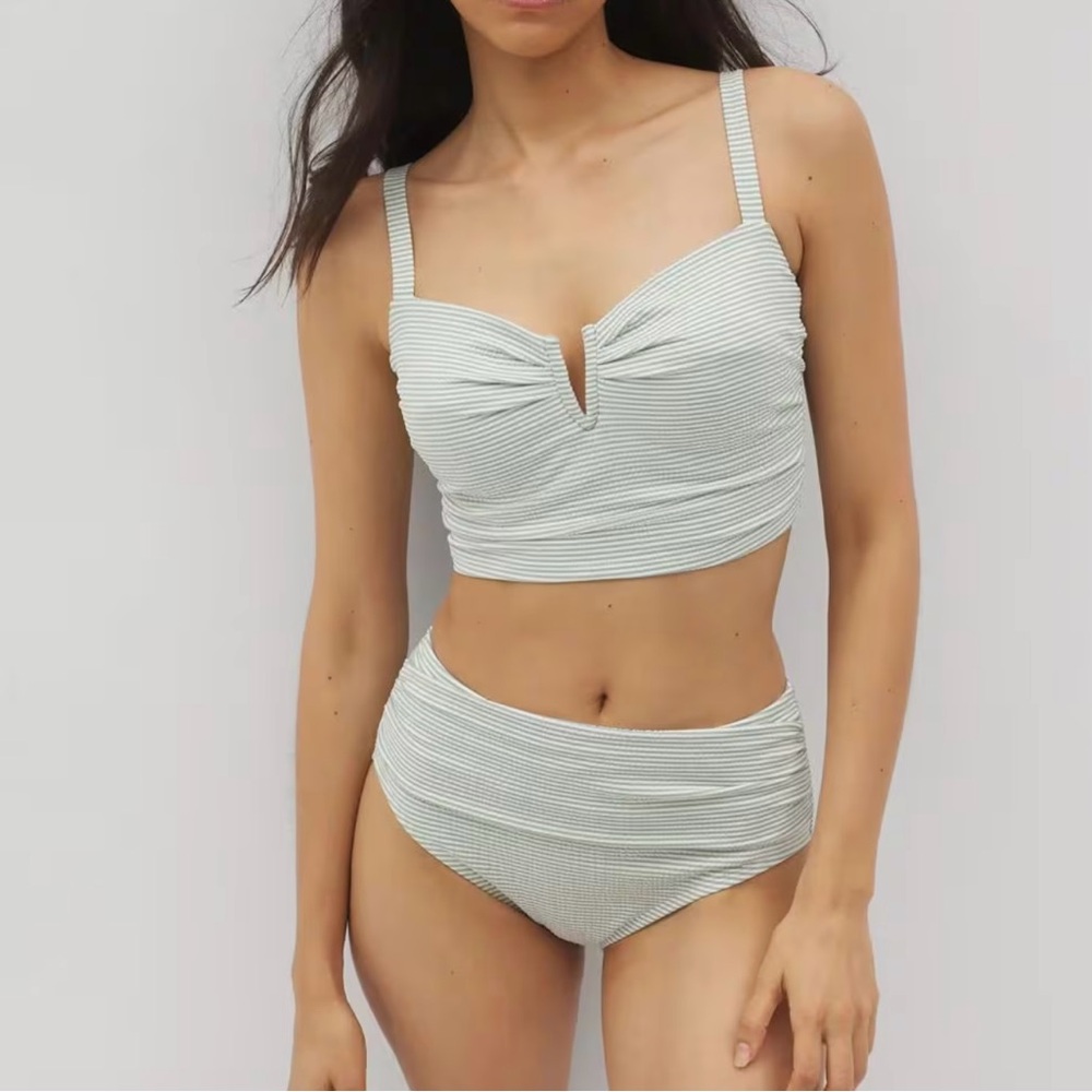 Soma Women's Seersucker Bikini- sz Lg
